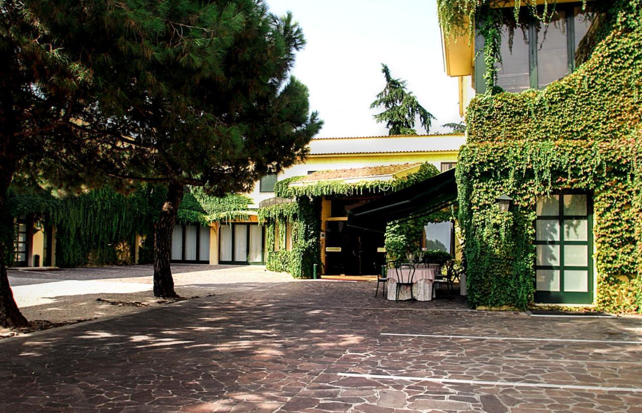 Hotel Due Mori Cittadella Extérieur photo